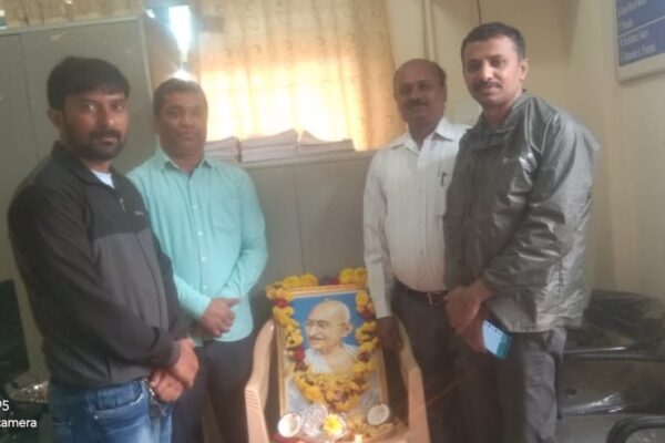 ಗಾಂಧಿ ಬಗ್ಗೆ ಲಾ ಪ್ರೊಫೆಸರ್ ಹೇಳಿದ ಮಾತುಗಳೇನು?