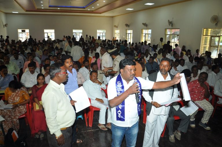 ಸ್ಮಶಾನ ಭೂಮಿ; ಜಿಲ್ಲಾಧಿಕಾರಿ ಭರವಸೆ