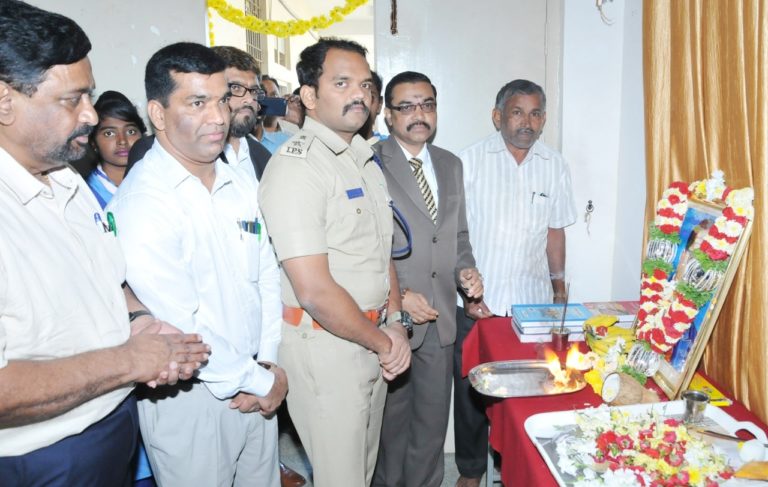 ಸಂವಿಧಾನವೇ ಎಲ್ಲರ ಆದರ್ಶವಾಗಬೇಕು