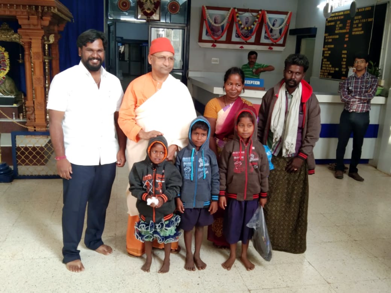 ನಿರ್ಗತಿಕ ಕುಟುಂಬಕ್ಕೆ ದಾರಿದೀಪವಾದ ಜಪಾನಂದ ಸ್ವಾಮೀಜಿ