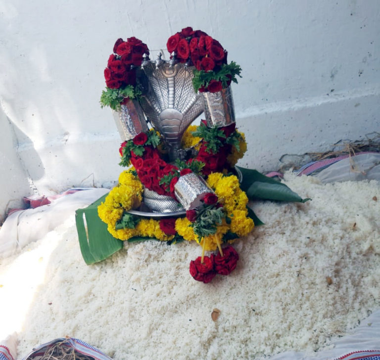 ನಾಗಲಮಡಿಕೆಯಲ್ಲಿ ಷಷ್ಠಿಯಂದು ಅನ್ನದ ರಾಶಿ ಇಬ್ಬಾಗವಾಗುತ್ತದೆ