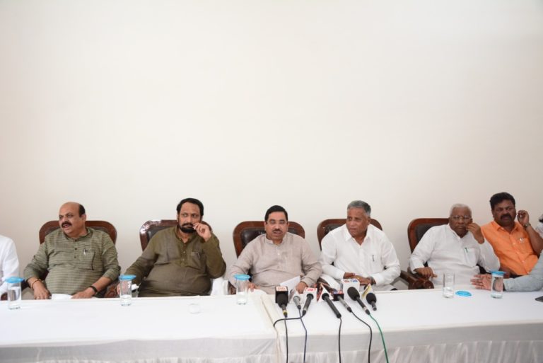 ಉಪ ಮುಖ್ಯಮಂತ್ರಿ ವಿರುದ್ಧ ಸಹಿ ಸಂಗ್ರಹ ಇಲ್ಲ