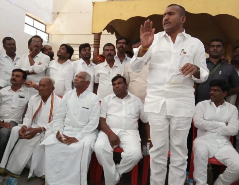 ಕೃಷ್ಣೆಯ ನೀರಲ್ಲಿ ರಕ್ತದ ಕಲೆಗಳ  ಶುದ್ಧಿ