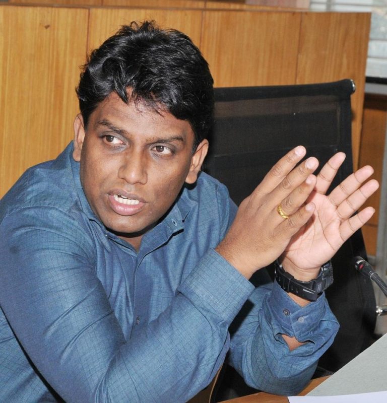 TUMKUR: ಇಲ್ಲಿ ಮದುವೆಯಾದರೆ 8  ಗ್ರಾಂ ಚಿನ್ನದ ತಾಳಿ ಉಚಿತ ಕೊಡುಗೆ