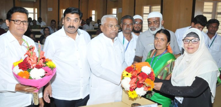 ಅಧಿಕಾರ ಸಿಕ್ಕಿತೆಂದು ದರ್ಬಾರ್ ಮಾಡಬೇಡಿ: ಸಂಸದ ಜಿಎಸ್ ಬಿ