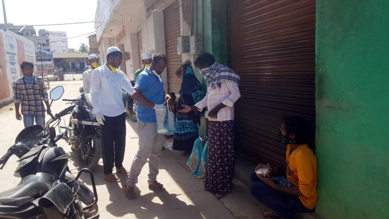 ಲಾಕ್ ಡೌನ್: ಸಂಘ ಸಂಸ್ಥೆಗಳಿಂದ ಜನರ ಸೇವೆ