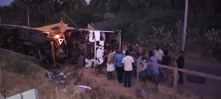 ಬೆಳಂಬೆಳಗೆ ಯಮನ ಅಟ್ಟಹಾಸ ಇಬ್ಬರ ದುರ್ಮರಣ….