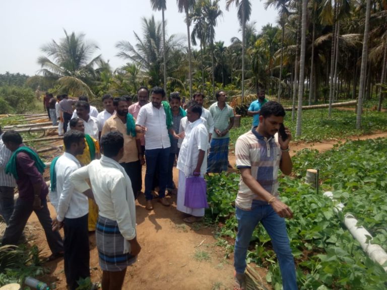 ತಿಪ್ಪೂರು ಘಟನೆ: ಅಧಿಕಾರಿಗಳಿಗೆ ರೈತ ಸಂಘ ಛೀಮಾರಿ