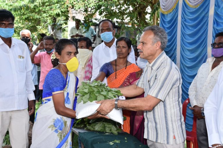 ಇವರ ಕೆಲಸಕ್ಕೆ ಫಿದಾ ಆಗುತ್ತಿದ್ದಾರೆ ತುಮಕೂರು ಜಿಲ್ಲೆ ಜನರು….