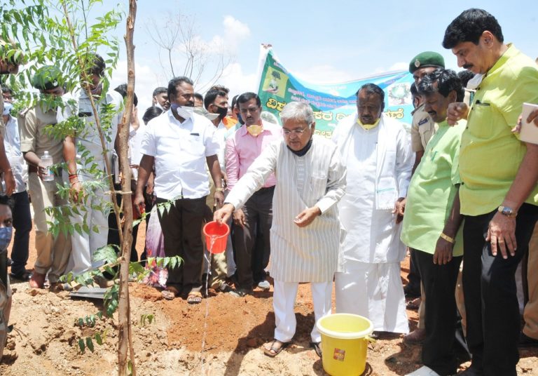 ಇಲಾಖೆಗಳ ವಿಲೀನಕ್ಕೆ ಚಿಂತನೆ:ಕಾರಜೋಳ
