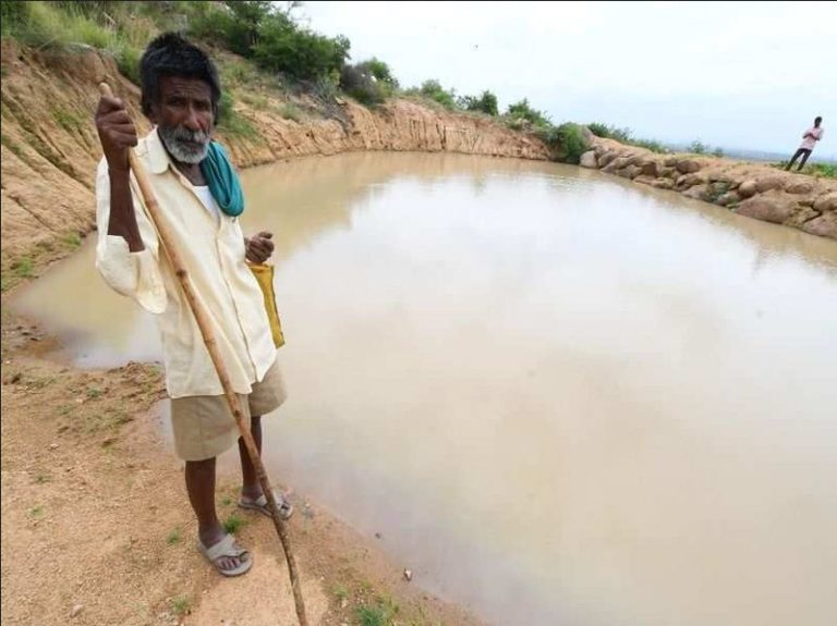 ಕೆರೆ ಕಾಮೇಗೌಡರ ವಿರುದ್ಧ ಗ್ರಾಮಸ್ಥರ ದೂರು