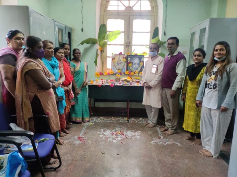 ಮೊಬೈಲ್ ಗೀಳು ಬಿಡಿ,‌ಓದುವುದನ್ನು ಕಲಿಯಿರಿ