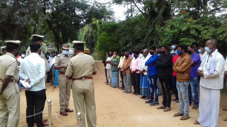 ತುರುವೇಕೆರೆಯಲ್ಲಿ 84 ರೌಡಿಗಳ ಪರೇಡ್