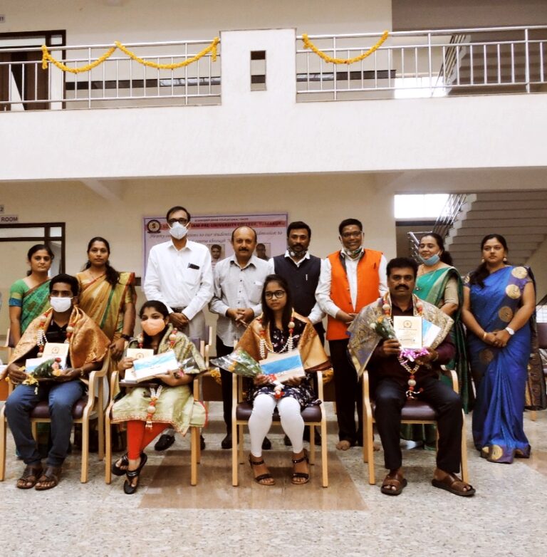 ವೈದ್ಯಕೀಯ ಕೋರ್ಸ್ ಗೆ ಆಯ್ಕೆಯಾದ ವಿದ್ಯಾರ್ಥಿಗಳಿಗೆ ಸನ್ಮಾನ