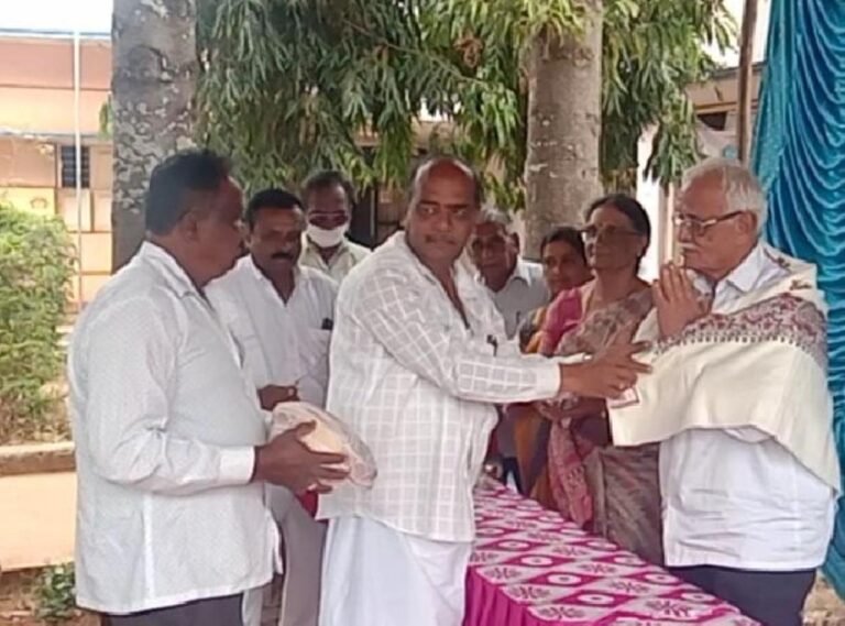 ಇವರೇ ನೋಡಿ ನಮ್ಮ ಹಳ್ಳಿ ವೈದ್ಯ ಡಾ.ಚಿಕ್ಕಸ್ವಾಮಯ್ಯ