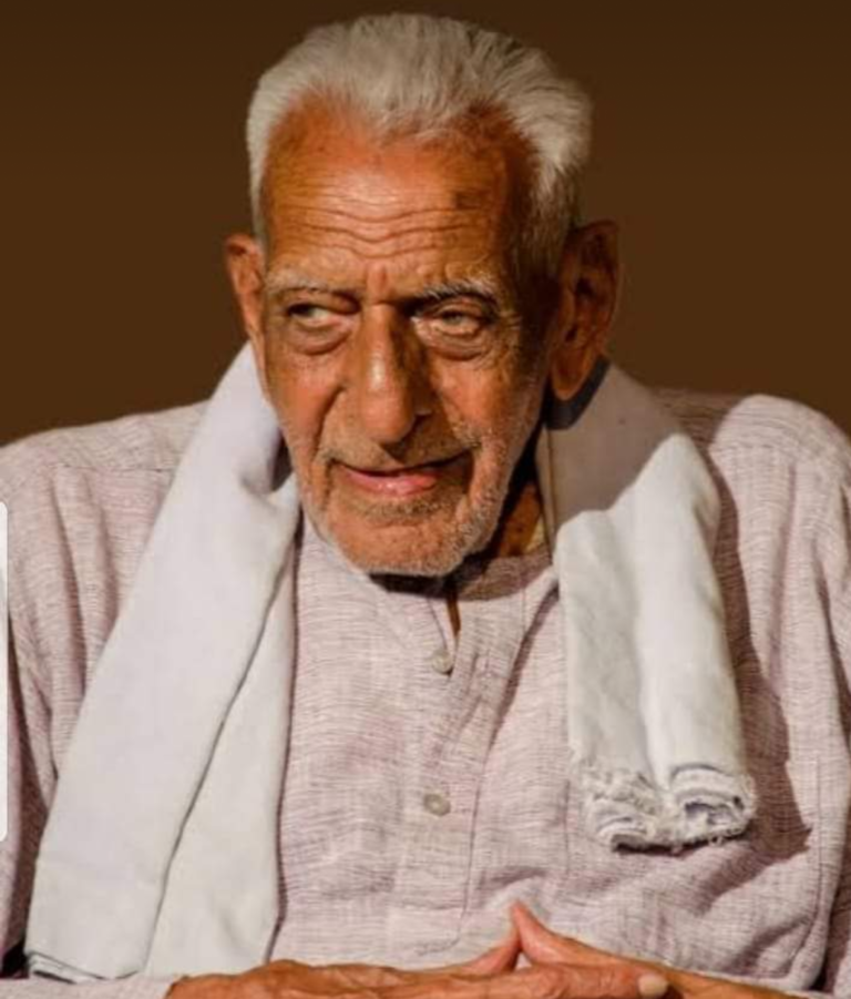 ಇಬ್ಬರು ಸಾಕ್ಷಿಪ್ರಜ್ಞೆಗಳ ನಡುವೆ..