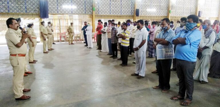 ತಾಲೂಕಿನಲ್ಲಿ ಶಾಂತಿ-ಸುವ್ಯವಸ್ಥೆ ಕಾಪಾಡುವ ನಿಟ್ಟಿನಲ್ಲಿ ರೌಡಿಶೀಟರ್ ಗಳಿಗೆ ಎಚ್ಚರಿಕೆ ನೀಡಿದ ಡಿವೈಎಸ್ಪಿ