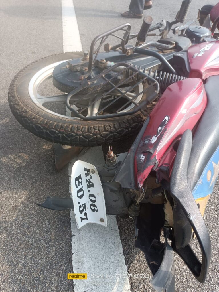 ಪಾವಗಡ: ಬೈಕ್ ಸವಾರ ಬಲಿ