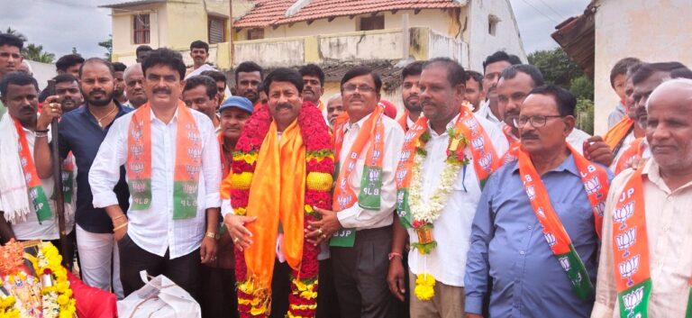 ತುರುವೇಕೆರೆ ಬಿಜೆಪಿಗೆ ಜೈ ಎಂದ ಜೆಡಿಎಸ್ ನವರು