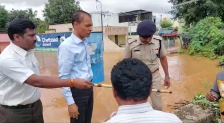 ಅಪಾಯದ ಮಟ್ಟ ಮೀರಿದ ಜಯಮಂಗಲಿ : ಭೇಟಿ ವೇಳೆ ಜಿಲ್ಲಾಧಿಕಾರಿ ಹೇಳಿದ್ದೇನು?