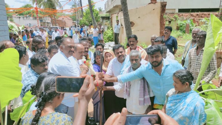 ಸಿಸಿ ರಸ್ತೆ ಕಾಮಗಾರಿಗೆ ಶಾಸಕ ಗೌರಿಶಂಕರ್ ಶಂಕು ಸ್ಥಾಪನೆ