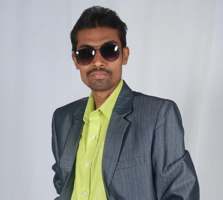 ಬೆಳೆಯುವ ಸಿರಿ ಮೊಳಕೆಯಲ್ಲಿ ; ಮೌಲ್ಯ ತುಂಬಬೇಕು ಮಕ್ಕಳಲ್ಲಿ