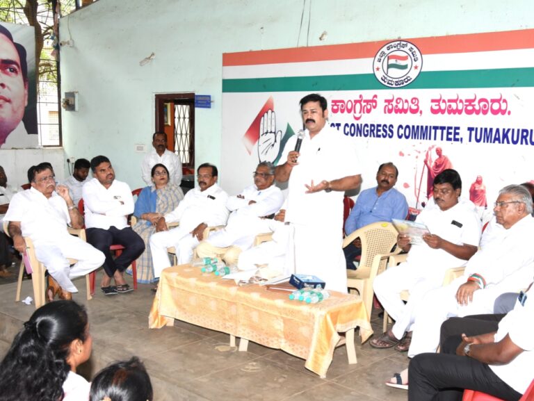 ಕಾರ್ಯಕರ್ತರ ಗುರಿ ಪಕ್ಷ ಅಧಿಕಾರಕ್ಕೆ ತರುವುದು: ಜಯಕುಮಾರ್