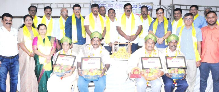 ನೇಕಾರ ಸಮುದಾಯ ತಮ್ಮ ರಾಜಕೀಯ ಶಕ್ತಿ ಪ್ರದರ್ಶಿಸಲಿದೆ : ಧನಿಯಾಕುಮಾರ್