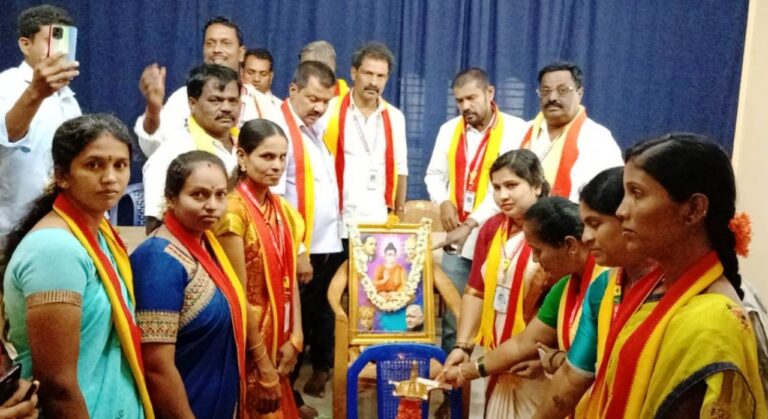 ಸೌಲಭ್ಯಗಳು ನಕಲಿ ಕಾರ್ಮಿಕರ ಪಾಲು : ಆರೋಪ