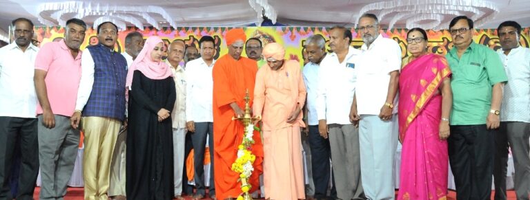 ಸ್ವಾತಂತ್ರ್ಯಕ್ಕೆ ಕೊಡುಗೆ ನೀಡಿದ ಗಣೇಶೋತ್ಸವ : ಸಿದ್ದಲಿಂಗ ಶ್ರೀ