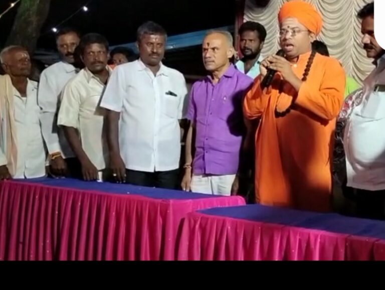 ಸುರೇಶಗೌಡರೇ ಎಂ ಎಲ್ಎ- ಹೂವು ನೀಡಿದ ದೇವರು: ಕಾರದ ಮಠದ ಶ್ರೀ ಘೋಷಣೆ