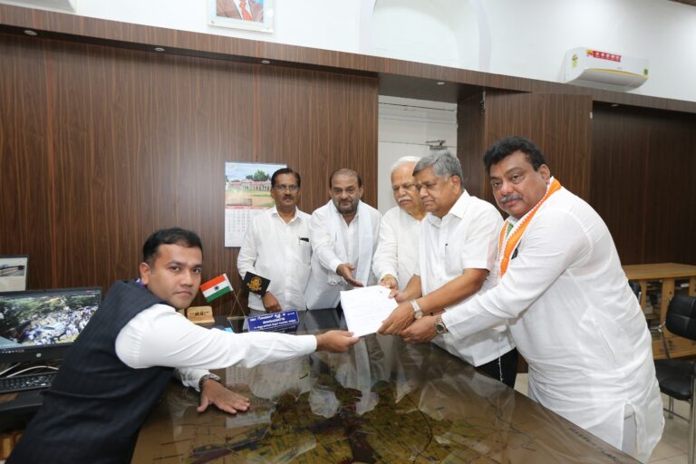 ಜಗದೀಶ ಶೆಟ್ಟರ ನಾಮಪತ್ರ ಸಲ್ಲಿಕೆ