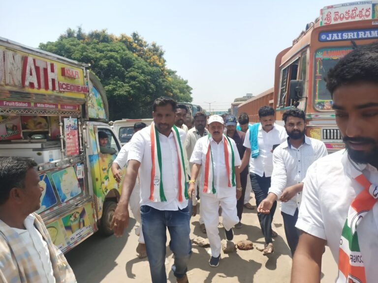 ಟ್ರಾಫಿಕ್ : ನಡದೇ ಹೋದ ಜಯಚಂದ್ರ