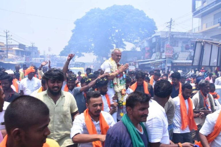 ಹೆಬ್ಬೂರು ಬಿಜೆಪಿ ಕಡೆಗೆ ಜನಸ್ತೋಮ: ತಾಲ್ಲೂಕು ಕೇಂದ್ರದ ಭರವಸೆ