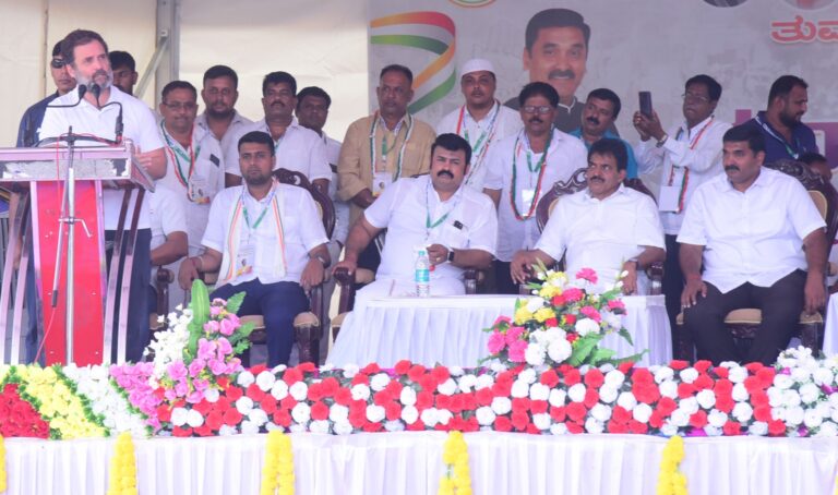 BJP ಗೆ 40 ಕೊಡಿ, ಕಾಂಗ್ರೆಸ್ ಗೆ ಅಧಿಕಾರ ಕೊಡಿ: ರಾಹುಲ್ ಗಾಂಧಿ