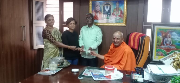 ಸಹಾಯಹಸ್ತ ನೀಡಿದ ಆದಿಚುಂಚನಗಿರಿ ಶ್ರೀ