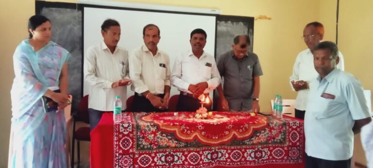 ಶಿಕ್ಷಕರ ಪಾತ್ರ ಹಿರಿದು: ವೀಣಾ