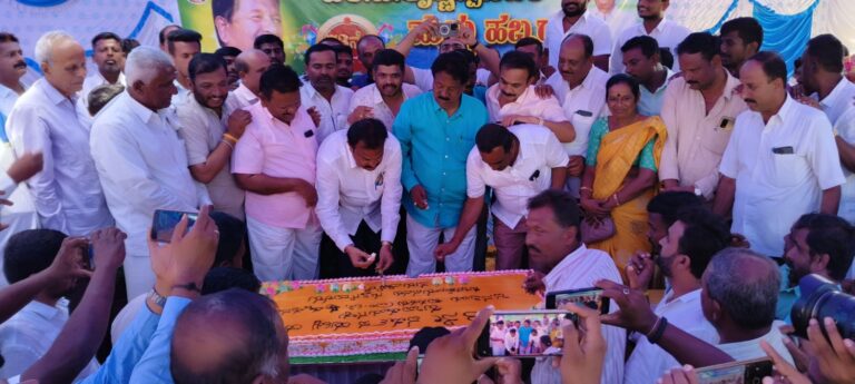 ಕಾರ್ಯಕರ್ತರ ಹಣ ವಾಪಸ್: ಎಂ.ಟಿ.ಕೃಷ್ಣಪ್ಪ