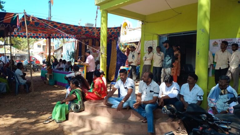 ಗ್ರಾಮ ಸಭೆ ಪರ-ವಿರೋಧ, ಪ್ರತಿಭಟನೆ