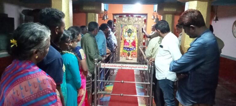 ದಲಿತರು ಕುಣಿಕೇನಹಳ್ಳಿ ಕೆಂಪಮ್ಮದೇವಿ ದೇವಾಲಯ ಪ್ರವೇಶ
