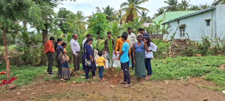 ಊರಿಗೆ ಬಂದಾ ಹುಡ್ಗರು ಮಾಡಿದ್ರು ಮೋಡಿ!!!