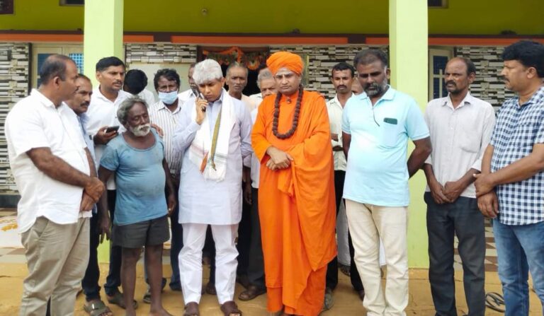 ರಂಗನಹಟ್ಟಿ ಗಣಪತಿ ವಿಸರ್ಜನೆ ವೇಳೆ ದುರ್ಘಟನೆ, ಮೃತರ ಕುಟುಂಬಕ್ಕೆ ಮುರಳೀಧರ ಹಾಲಪ್ಪ ನೆರವು