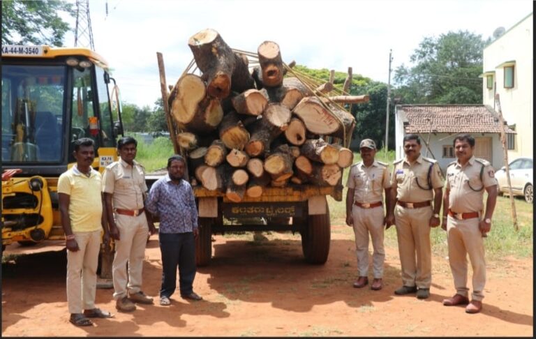 ರಹದಾರಿ ಇಲ್ಲದೆ ಮರದ ದಿಮ್ಮಿ ಸಾಗಾಣಿಕೆ ; ವಾಹನ ಜಪ್ತಿ