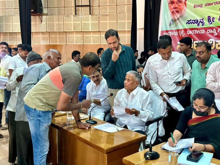 ತುಮಕೂರು ಶಿವಮೊಗ್ಗ ಹೆದ್ದಾರಿ: ಹೆಚ್ಚುವರಿ ಪರಿಹಾರ ನಿಗದಿಯಲ್ಲಿ ಅನ್ಯಾಯ: ಕೇಂದ್ರ ಸಚಿವರಿಗೆ ದೂರು