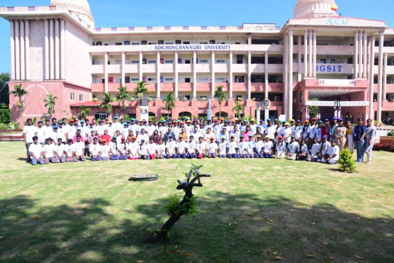 ಸರ್ಕಾರಿ ಶಾಲೆ ಮಕ್ಕಳಿಗೆ ವೇದಿಕೆಯಾದ ಆದಿಚುಂಚಗಿರಿ ವಿಶ್ವವಿದ್ಯಾನಿಲಯ