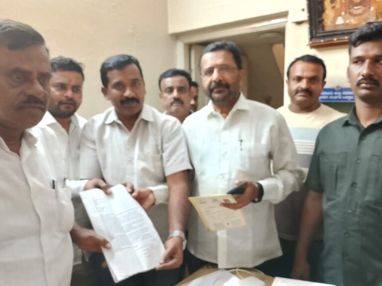 ವಿದ್ಯಾರ್ಥಿಗಳ ಕಷ್ಟಕ್ಕೆ ಸ್ಪಂದಿಸಿದ ಕೆ ಎಸ್‌ ಆರ್‌ ಟಿ ಸಿ ನಿಗಮದ ಅಧ್ಯಕ್ಷರು & ಶಾಸಕರಾದ ಎಸ್.ಆರ್ ಶ್ರೀನಿವಾಸ್